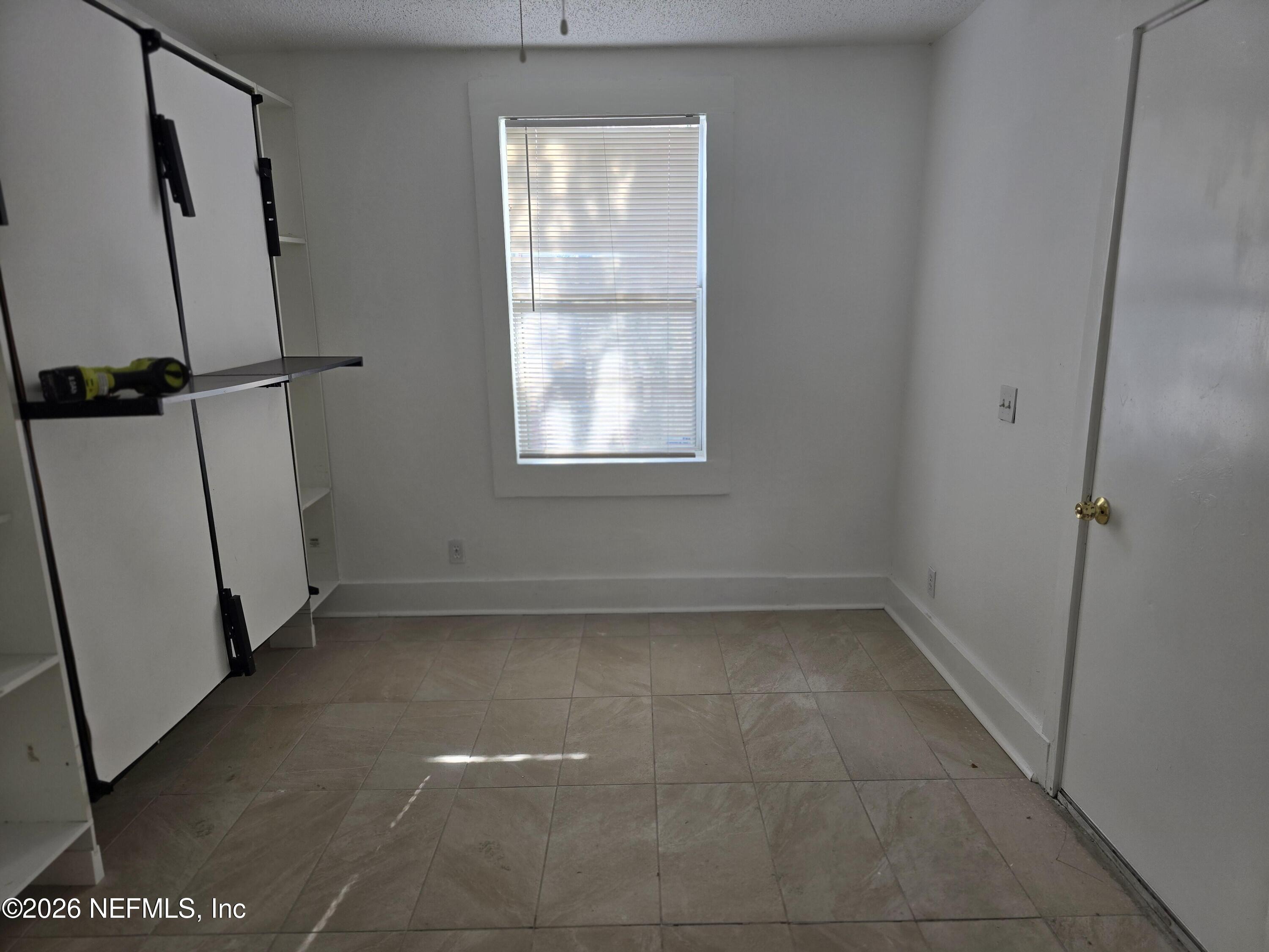 4710 Springfield Boulevard Jacksonville, FL 32206 - Photo 14 of 28 a view of a room with a window
