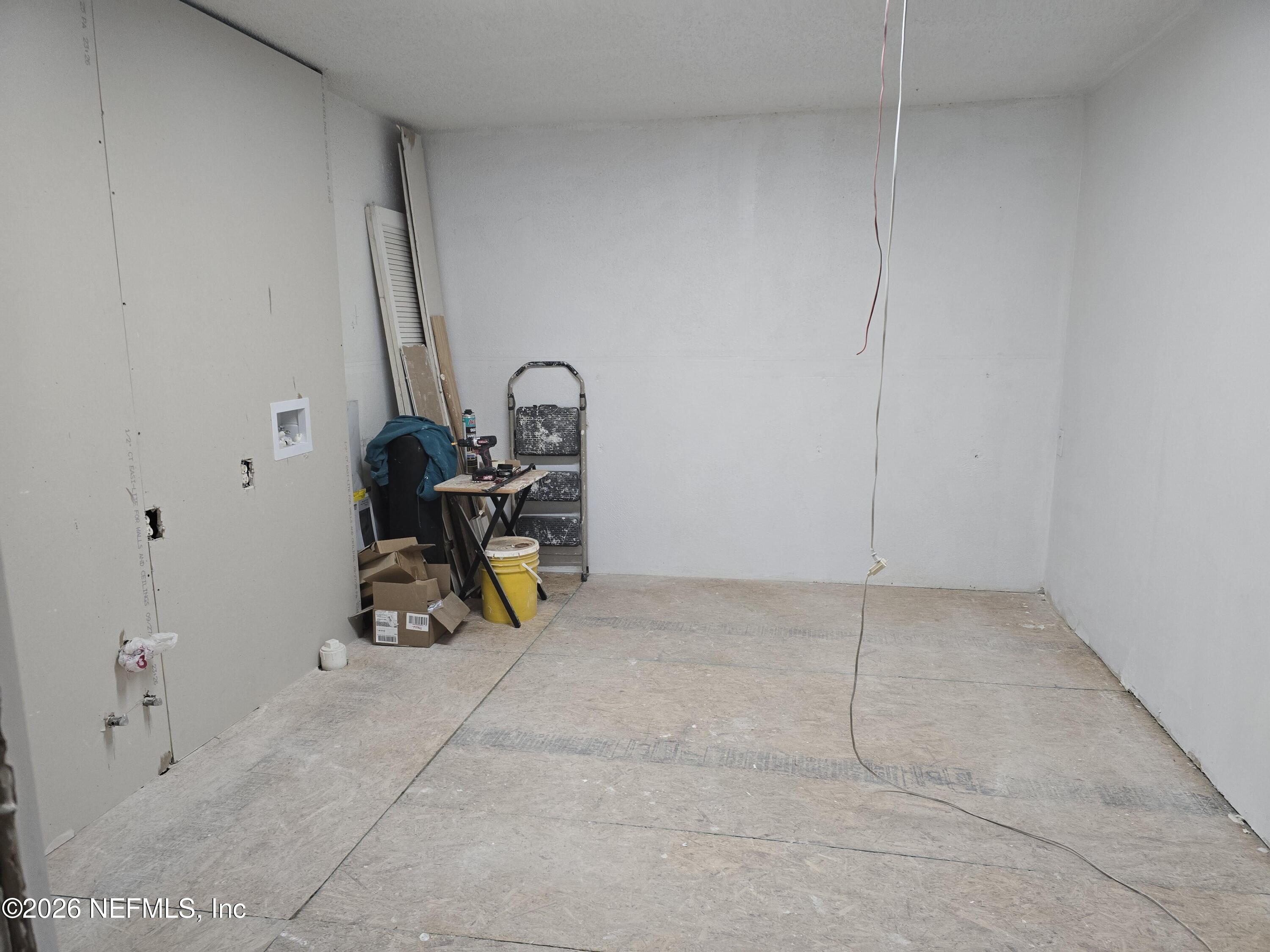 4710 Springfield Boulevard Jacksonville, FL 32206 - Photo 27 of 28 a view of a room with gym equipment