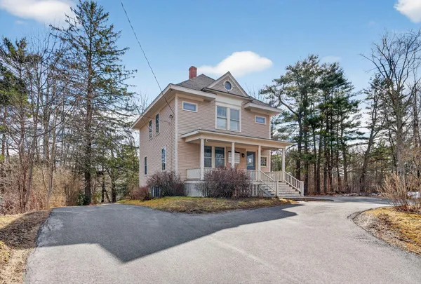 $625,000 | 133 Gray Road, Falmouth, ME 04105