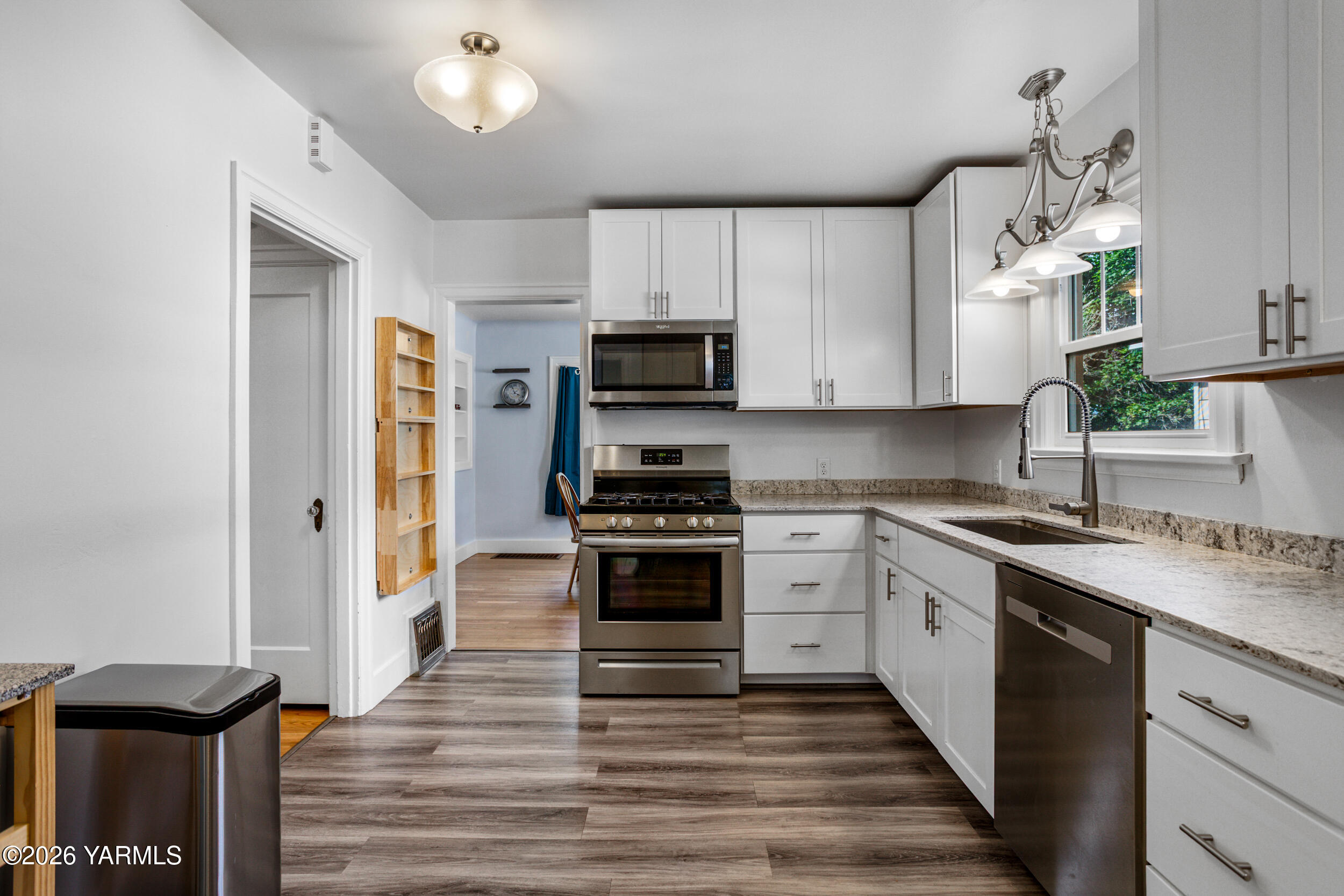 3206 Summitview Avenue Yakima, WA 98902 - Photo 11 of 48 Redone Kitchen