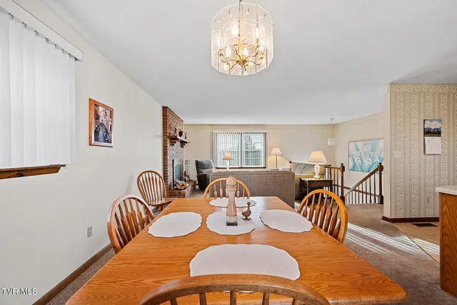 $339,985 | 229 Hill Top Circle, Bluff City, TN 37618