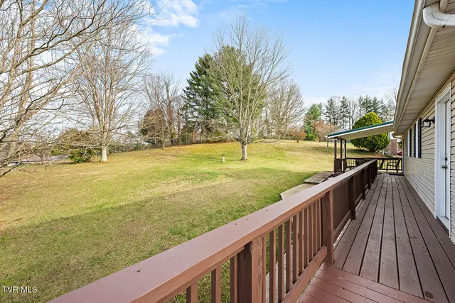 $339,985 | 229 Hill Top Circle, Bluff City, TN 37618