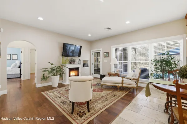 $749,900 | 568 Sand Hill Road, Gardiner, NY 12525