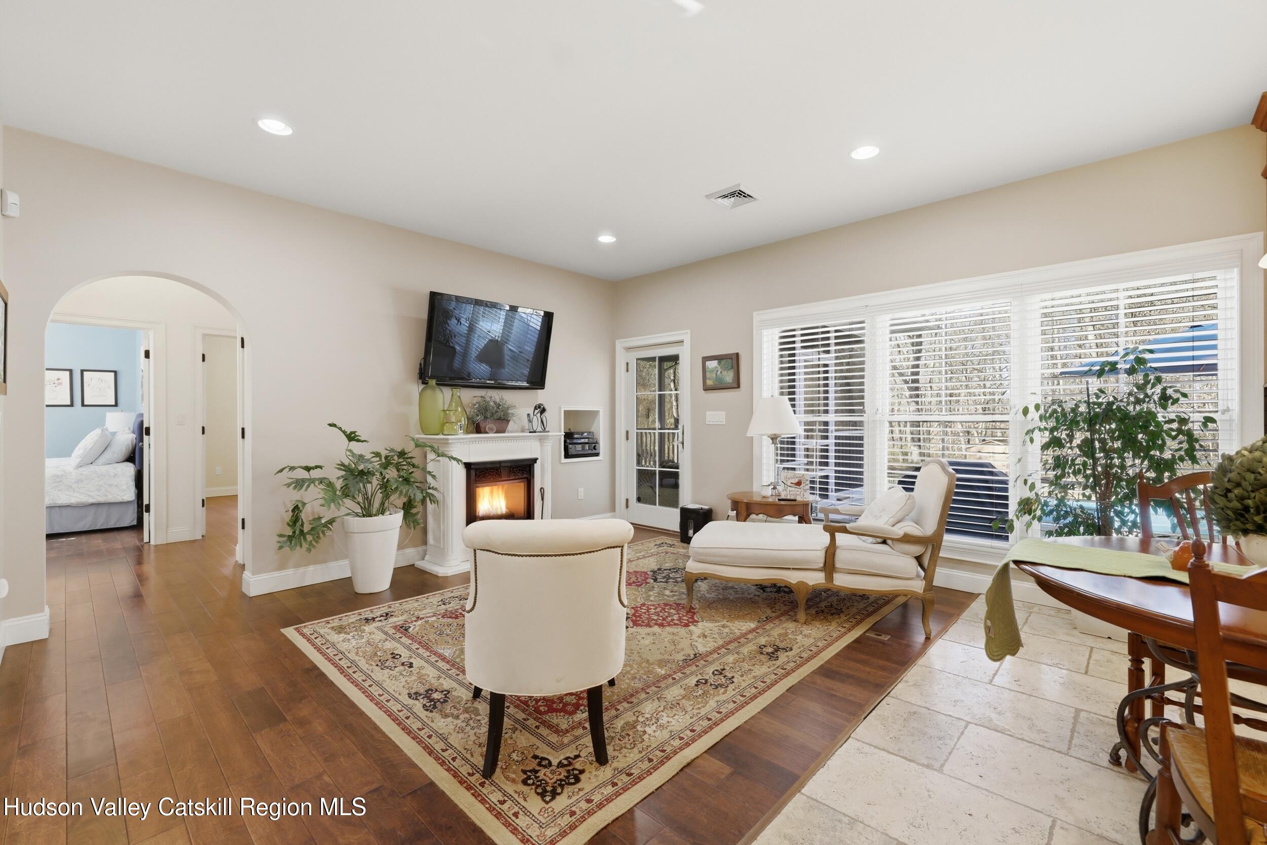 568 Sand Hill Road Gardiner, NY 12525 - Photo 12 of 52 568 Sand Hill Rd. Pics (82)