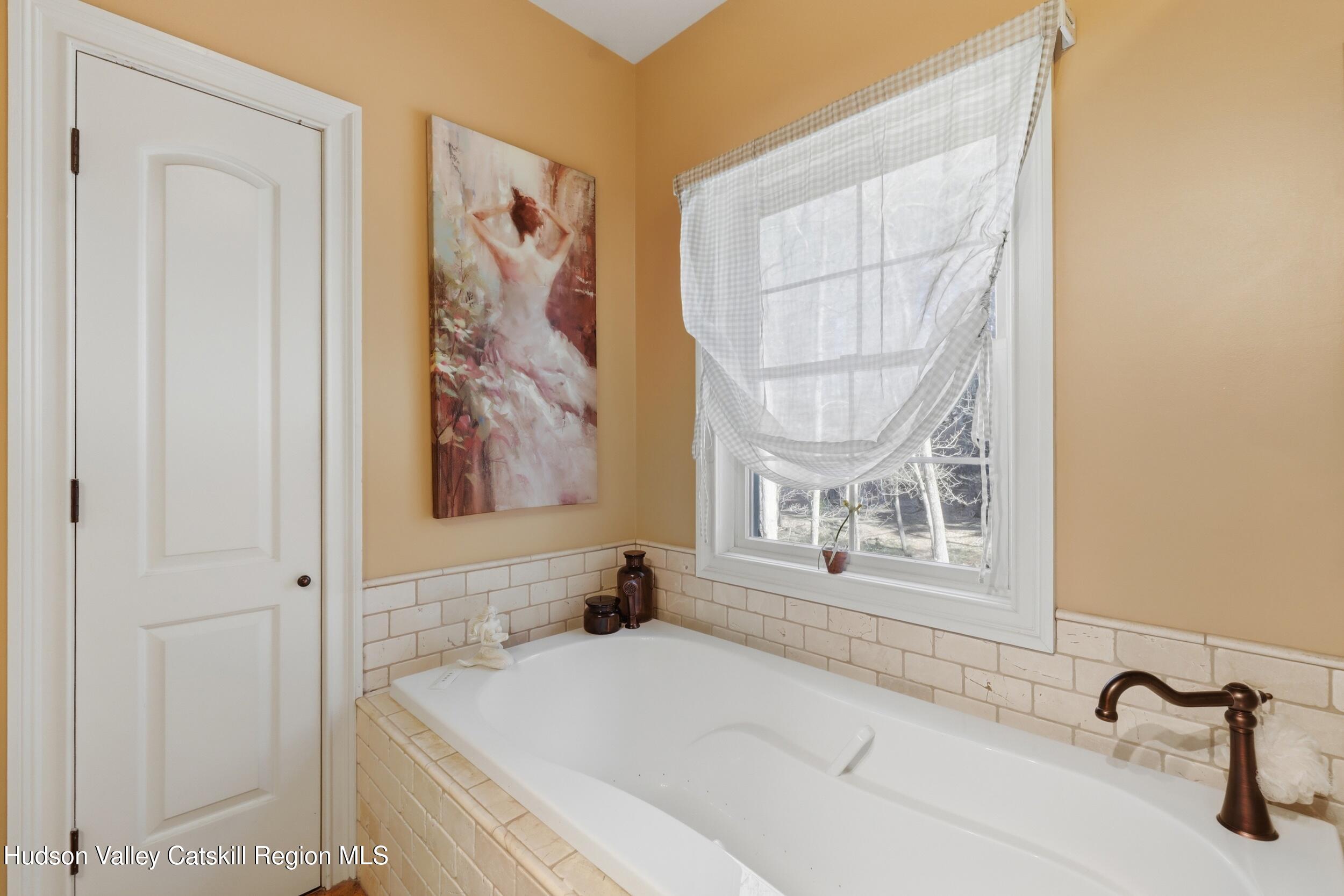 568 Sand Hill Road Gardiner, NY 12525 - Photo 26 of 52 568 Sand Hill Rd. Pics (80)