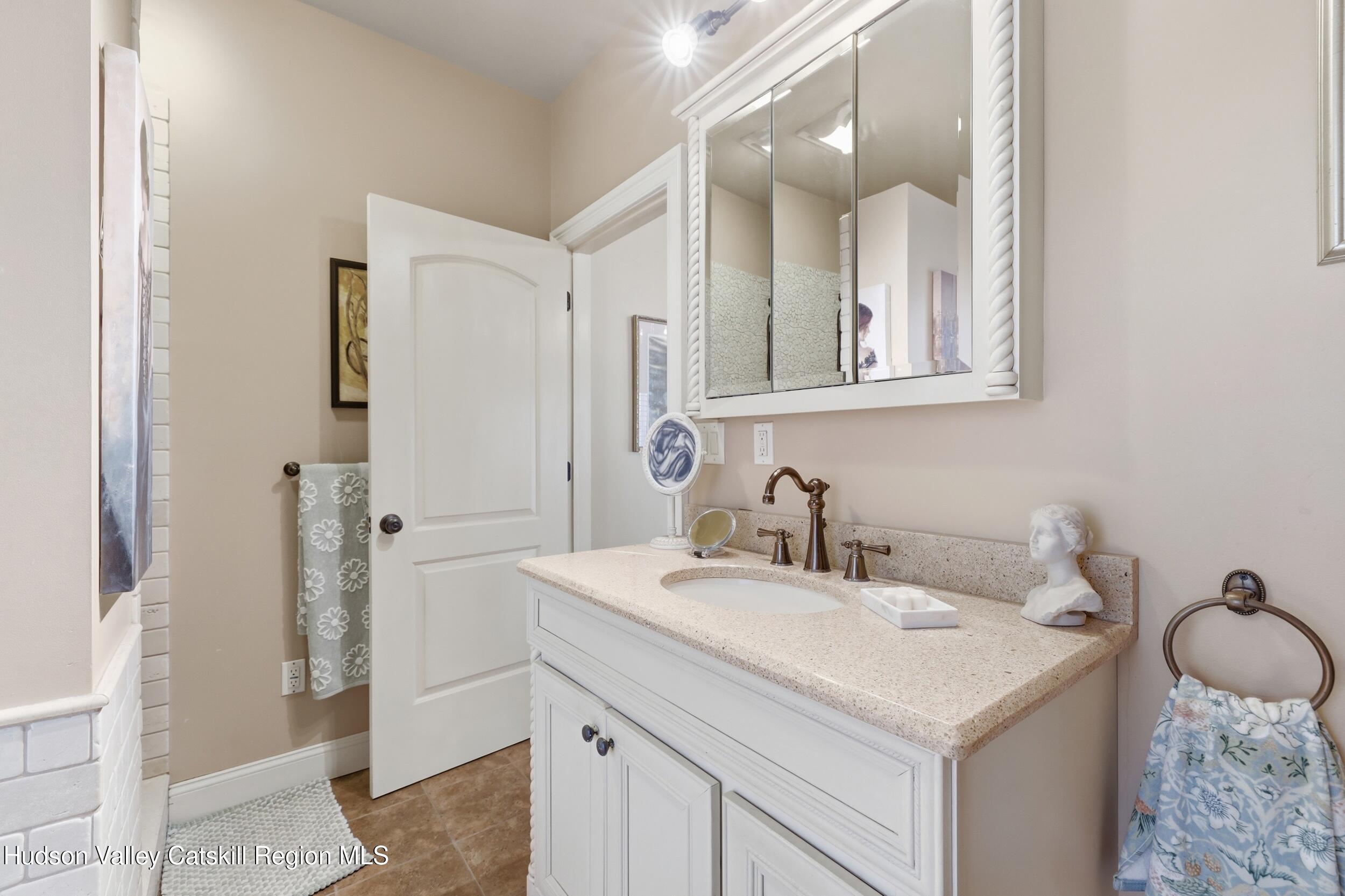 568 Sand Hill Road Gardiner, NY 12525 - Photo 27 of 52 568 Sand Hill Rd. Pics (81)