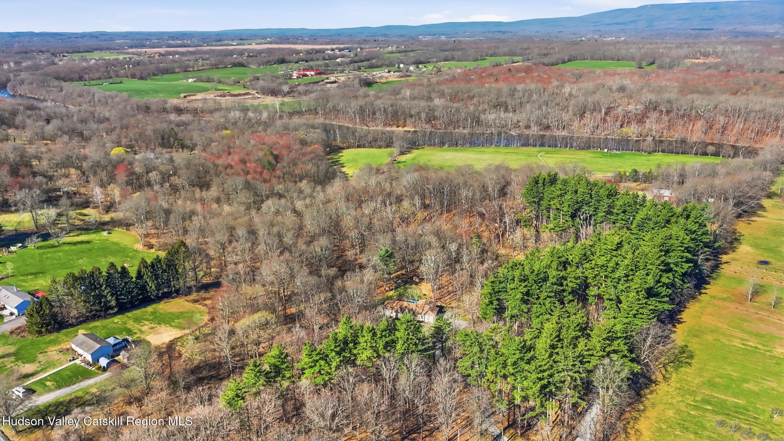 568 Sand Hill Road Gardiner, NY 12525 - Photo 3 of 52 568 Sand Hill Rd. Pics (4)