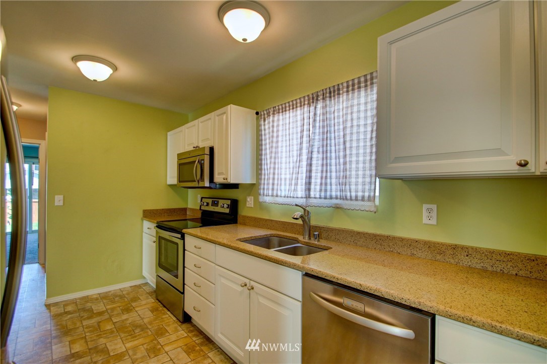 5417 Timber Ridge Drive Mount Vernon, WA 98273 - Photo 8 of 37 Gallery Image 8