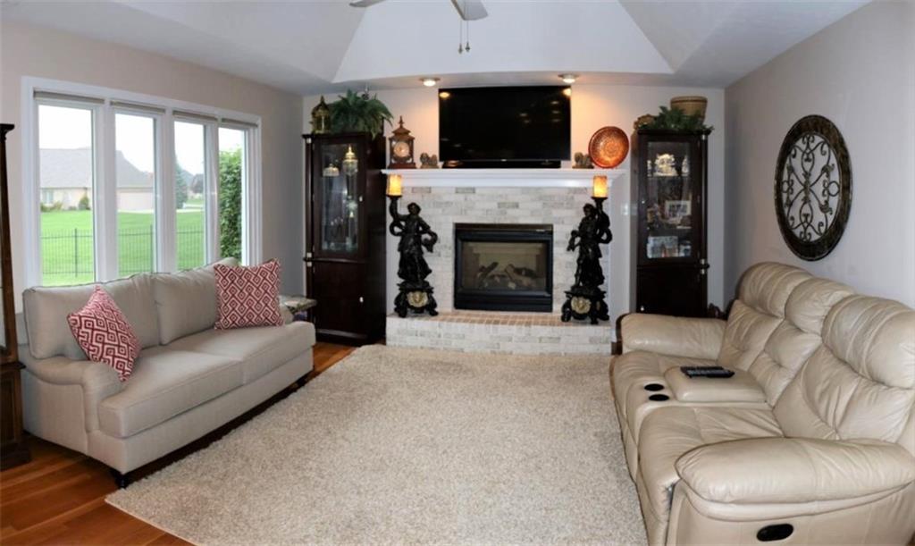 1514 Cherry Tree Road Avon, IN 46123 - Photo 12 of 29 Gallery Image 12