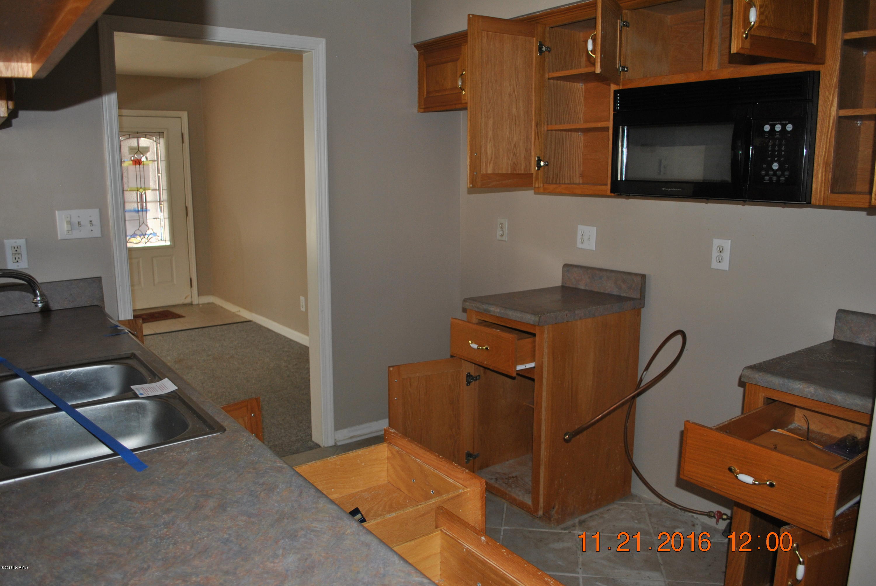 600 Nine Foot Road Newport, NC 28570 - Photo 15 of 23 DSC_0026