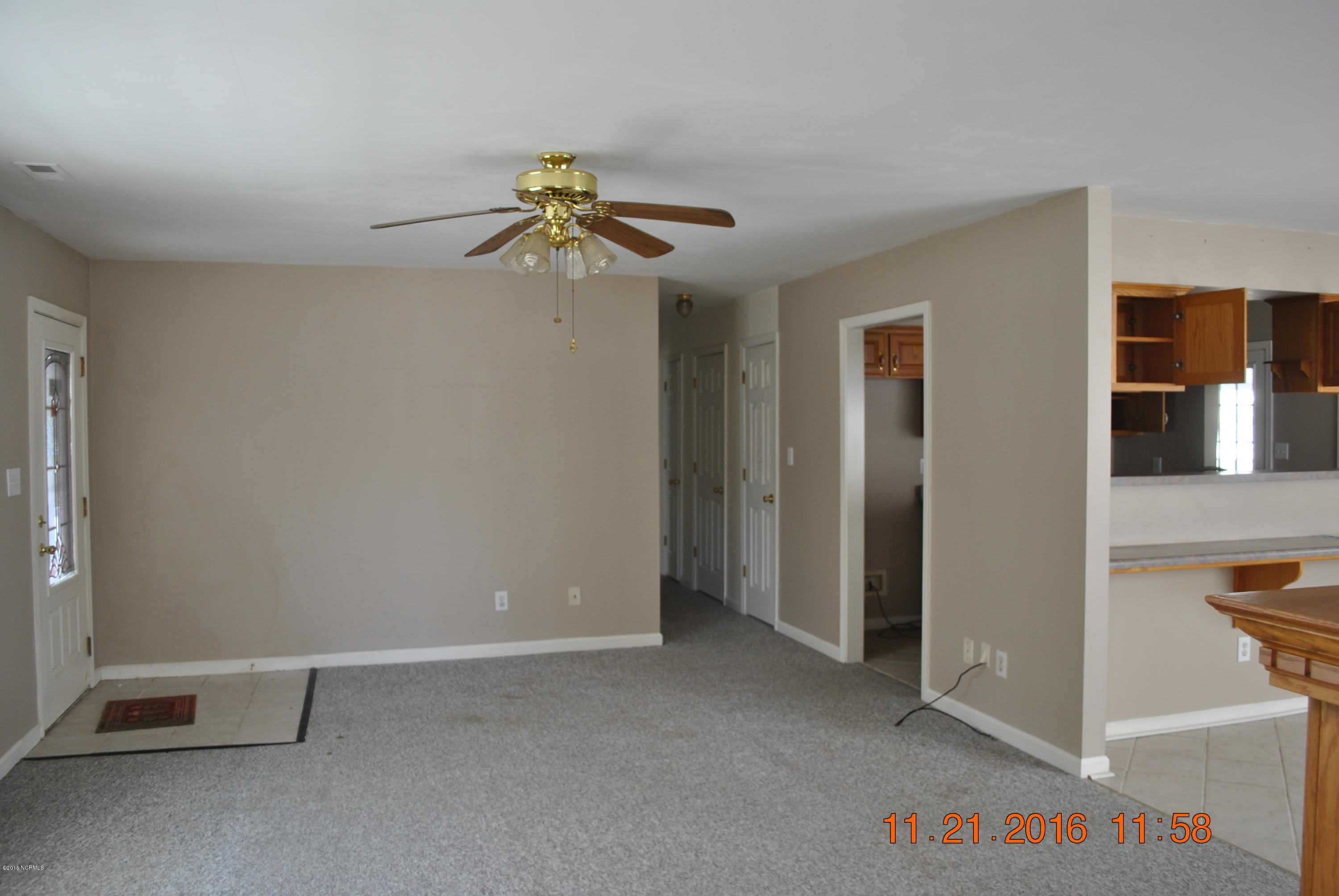 600 Nine Foot Road Newport, NC 28570 - Photo 7 of 23 DSC_0018