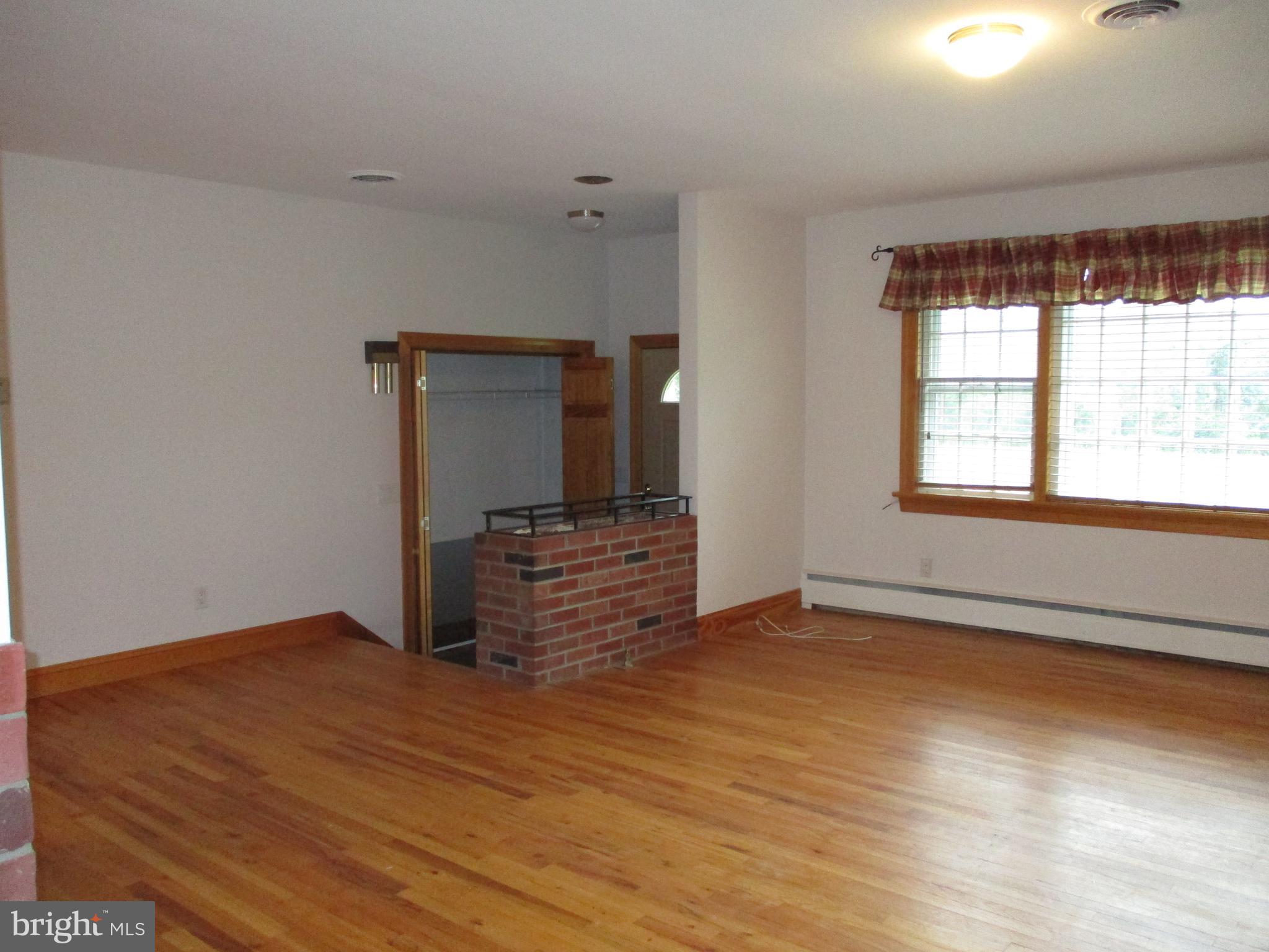 479 Oakshade Road Shamong, NJ 08088 - Photo 11 of 48 Front Family Room