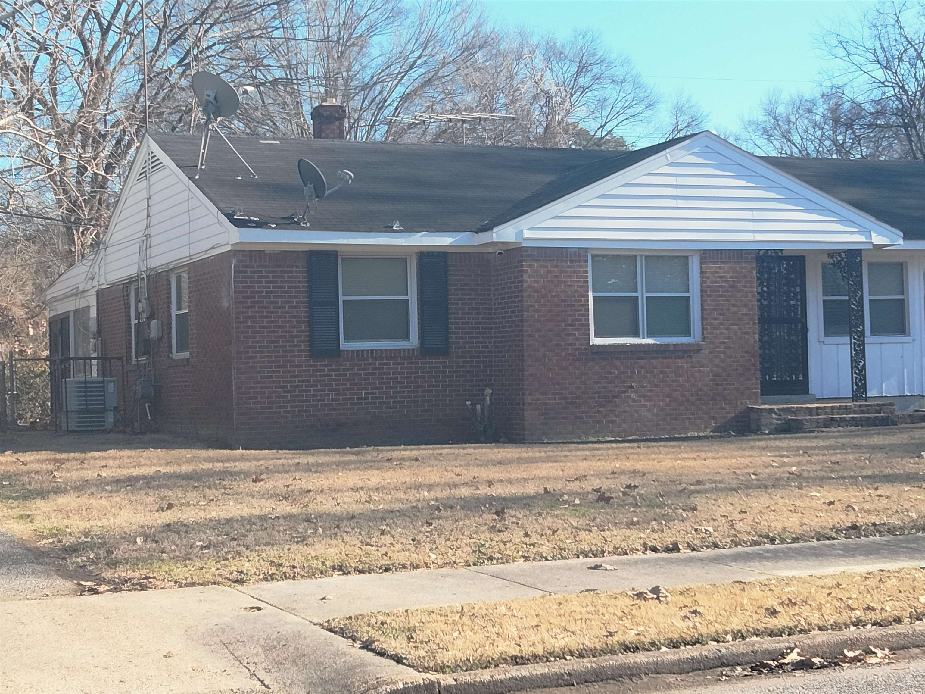 1558 Patterson Street Memphis, TN 38111 - Photo 10 of 11 a front view of a house
