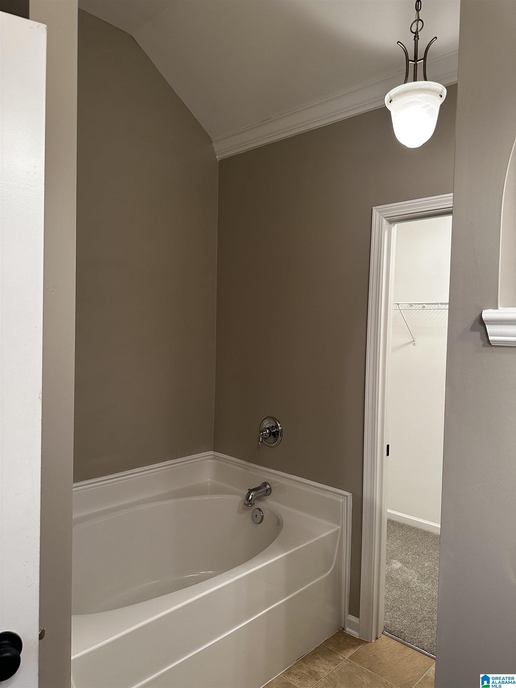 4320 Ridgemont Circle Birmingham, AL 35244 - Photo 14 of 21 Gallery Image 14
