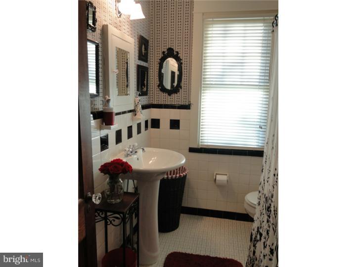 123 Dallas Road Willow Grove, PA 19090 - Photo 17 of 25 Bathroom