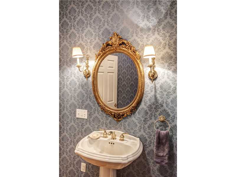 283 Sowams Road Barrington, RI 02806 - Photo 20 of 25 Bathroom.