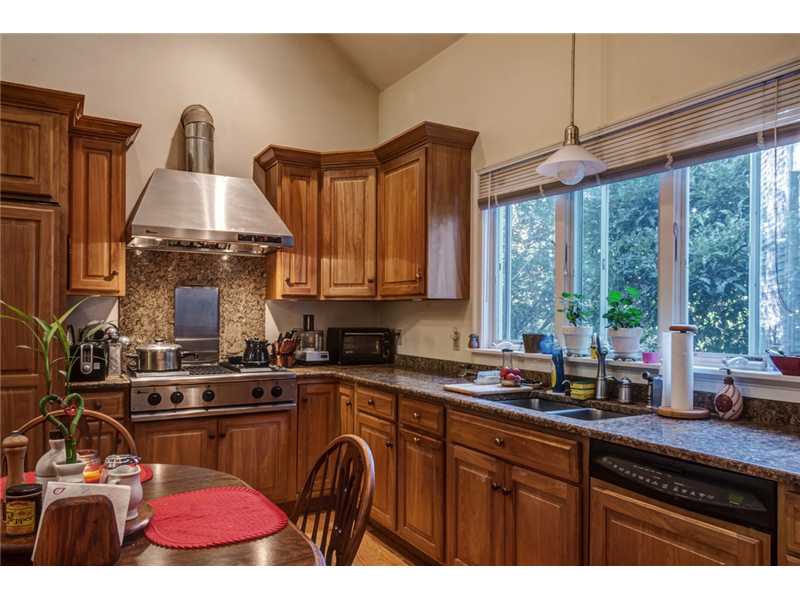 283 Sowams Road Barrington, RI 02806 - Photo 25 of 25 Kitchen.
