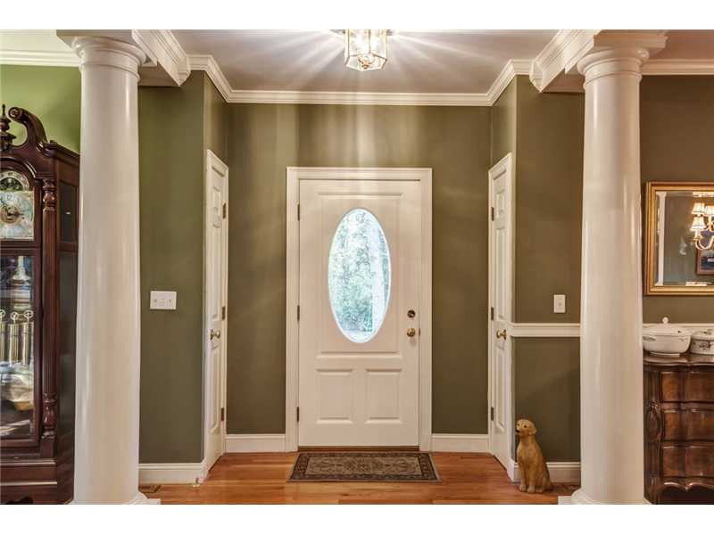 283 Sowams Road Barrington, RI 02806 - Photo 3 of 25 Entry.