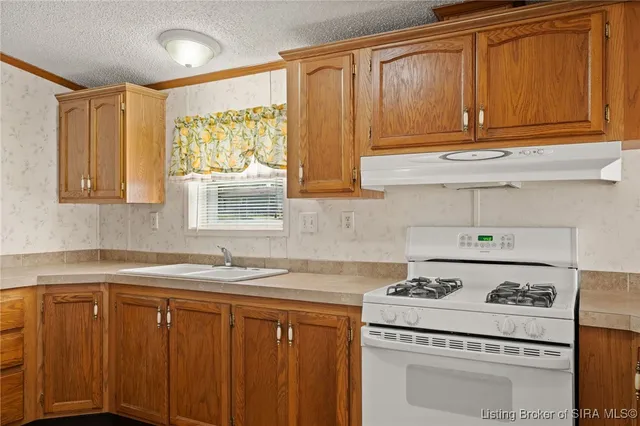 $170,000 | 411 South Redbud Court, English, IN 47118