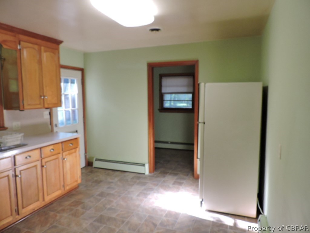 142 Goodwin Neck Road Yorktown, VA 23692 - Photo 3 of 14 Gallery Image 3