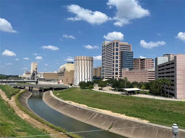 $753,900 | 7016 Staffordshire, Unit F, Houston, TX 77030