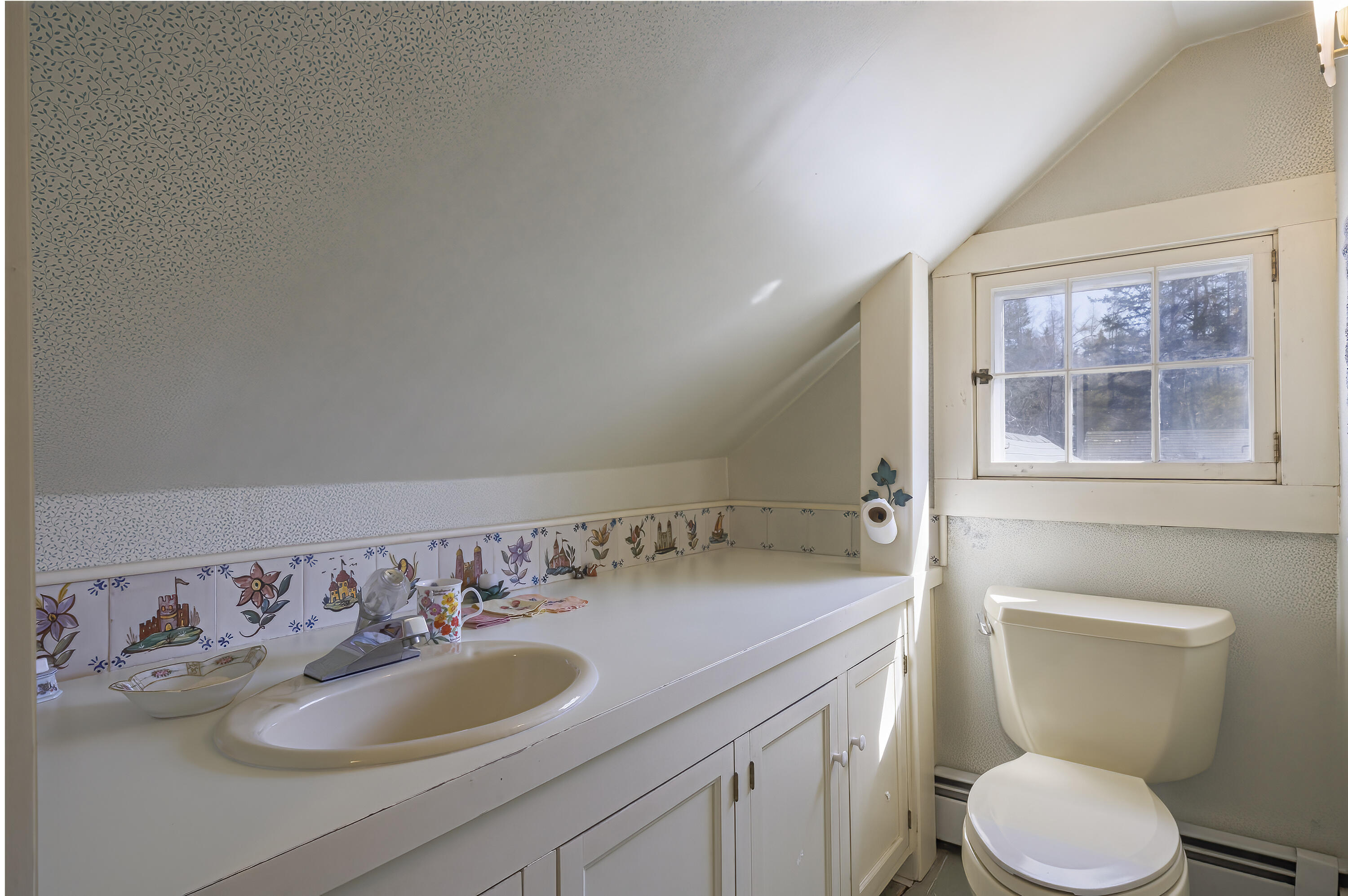 430 Point Road Hancock, ME 04640 - Photo 24 of 36 2nd Floor 1/2 Bath