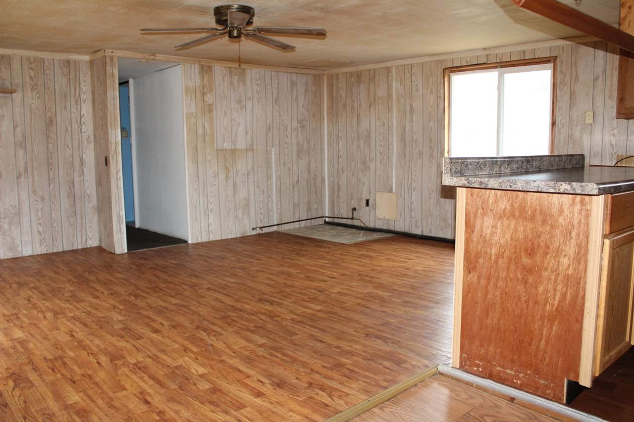 175 Skocelas Road North Manistee, MI 49660 - Photo 9 of 20 1859939-9.JPG
