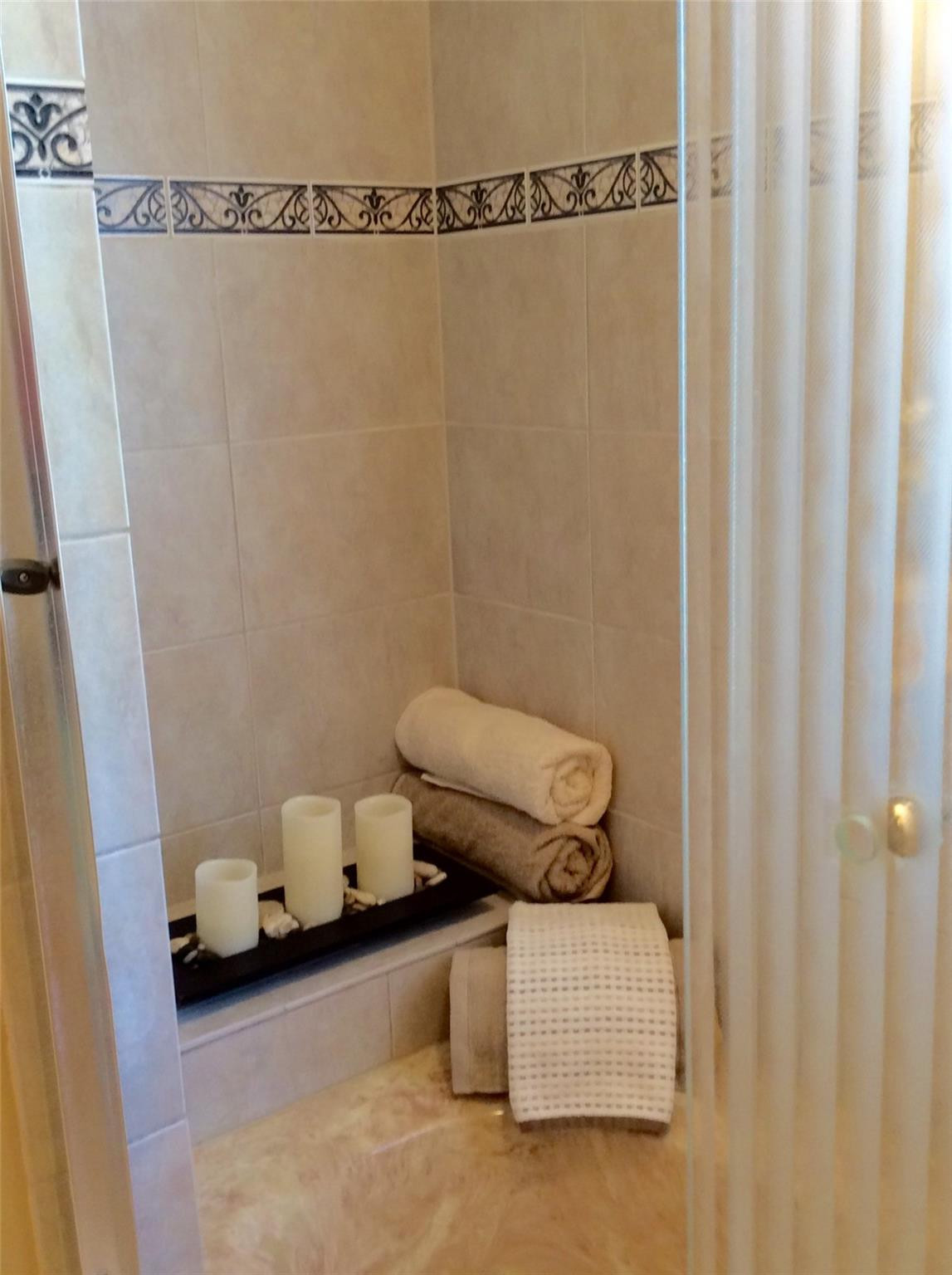 22753 Marbella Circle Boca Raton, FL 33433 - Photo 8 of 22 Rome tub