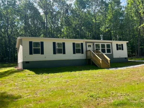 $259,000 | 140 C Lakeshore Drive Southwest, Eatonton, GA 31024