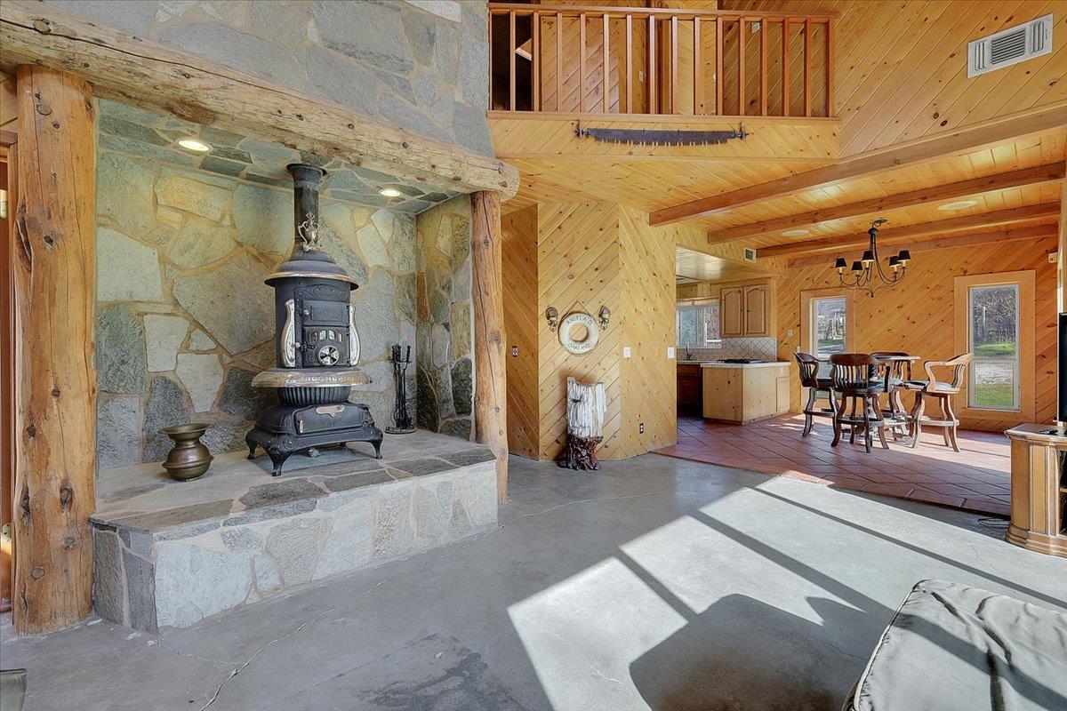 13980 Mountain House Road Penn Valley, CA 95946 - Photo 12 of 58 a living room with furniture and a table