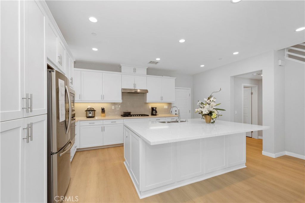 136 Modjeska Irvine, CA 92618 - Photo 6 of 39