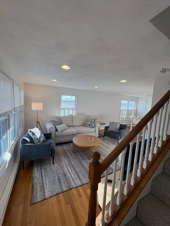 $2,900 | 518 High Street, Unit A, Hampton, NH 03842