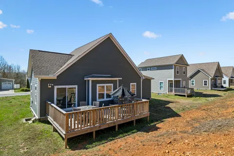 $335,000 | 20 Sycamore Ridge West, Burns, TN 37029