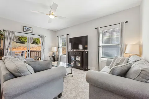 $335,000 | 20 Sycamore Ridge West, Burns, TN 37029