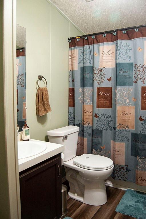 4725 Autumn Ridge Drive Columbus, IN 47203 - Photo 12 of 18 Gallery Image 12