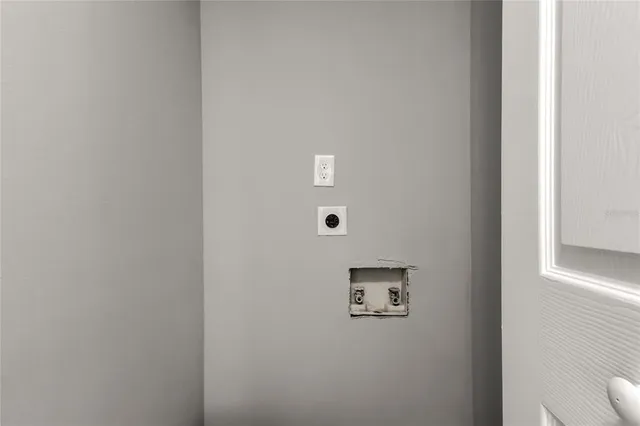 a wall with white walls