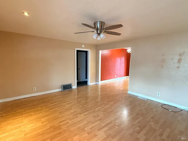 $2,500 | 212 Hermosa Avenue, Vallejo, CA 94589