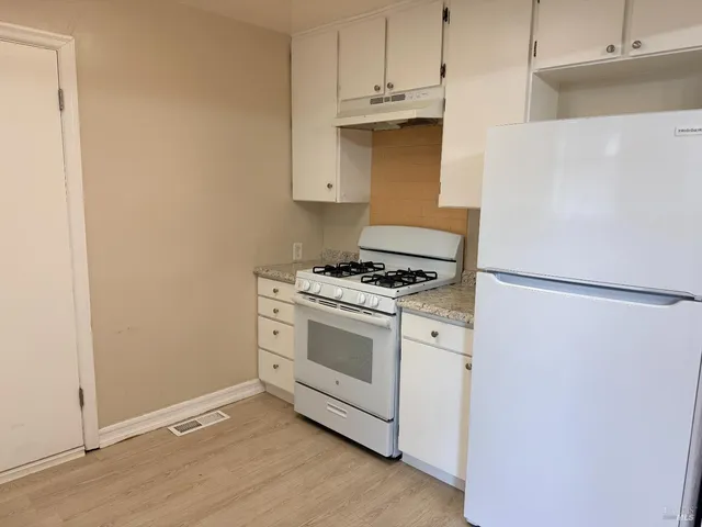 $2,500 | 212 Hermosa Avenue, Vallejo, CA 94589