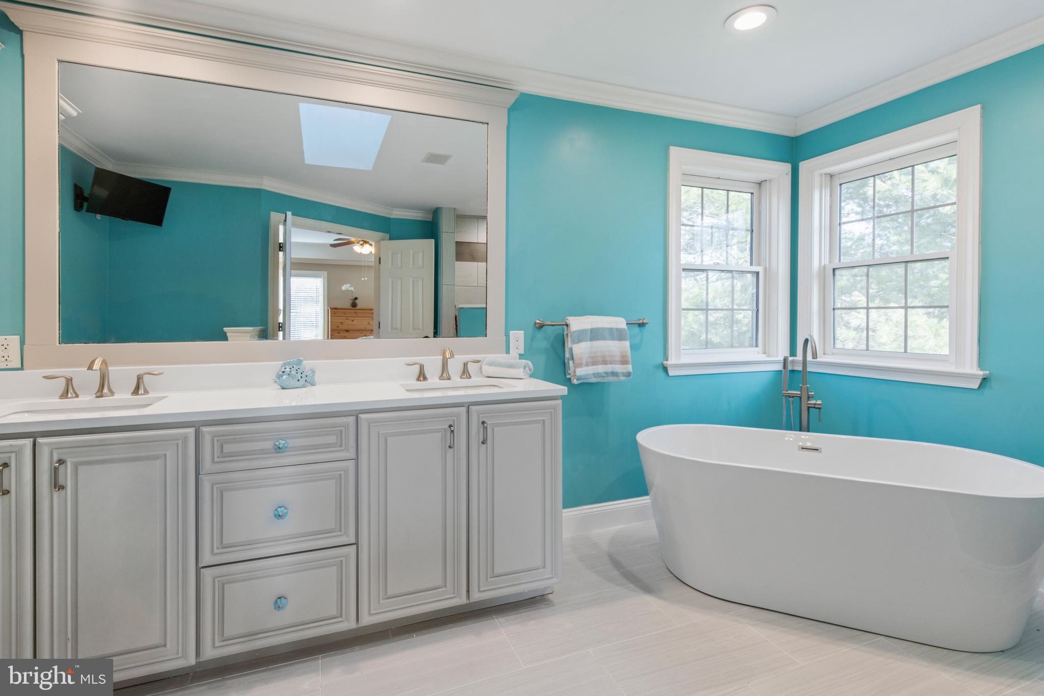 362 North Farm Drive Lititz, PA 17543 - Photo 25 of 39 Spa-like owners bath