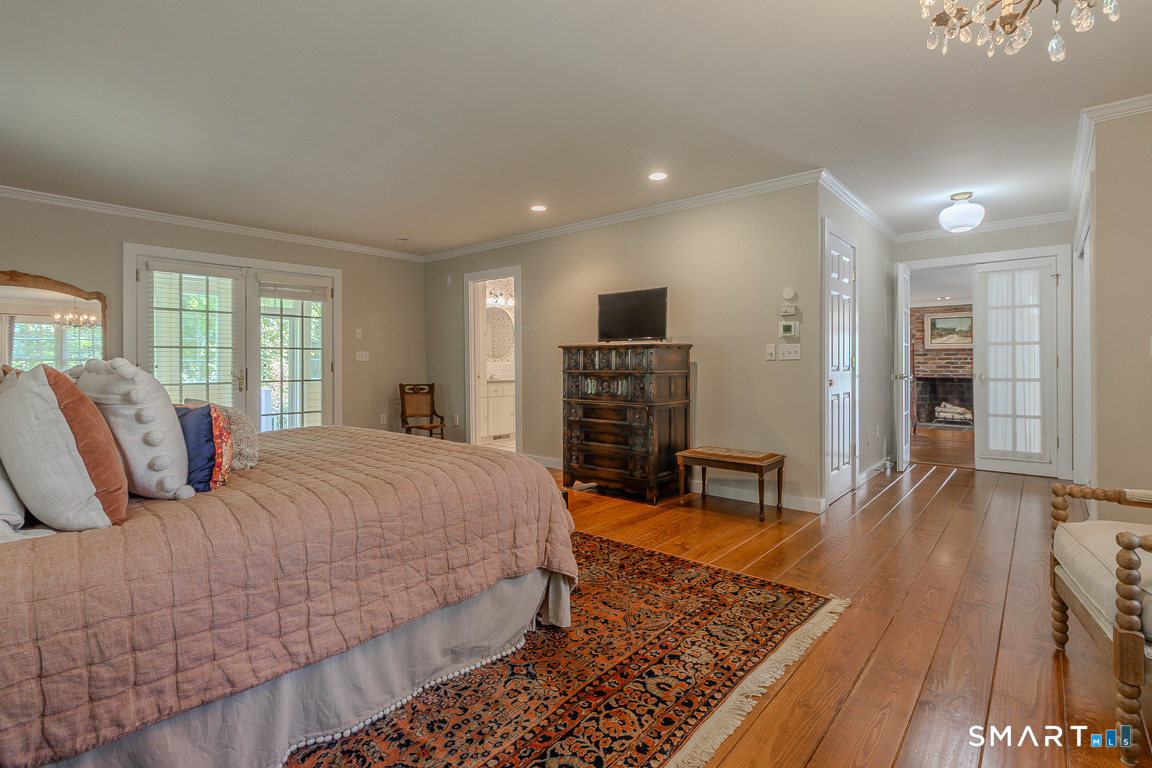 428 Simsbury Road Bloomfield, CT 06002 - Photo 18 of 40 Gallery Image 18