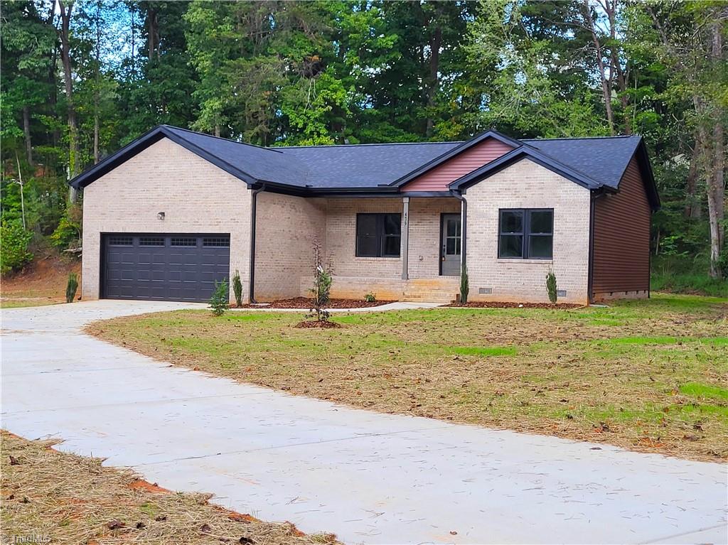 479 Hopkins Road Kernersville, NC 27284 - Photo 6 of 35