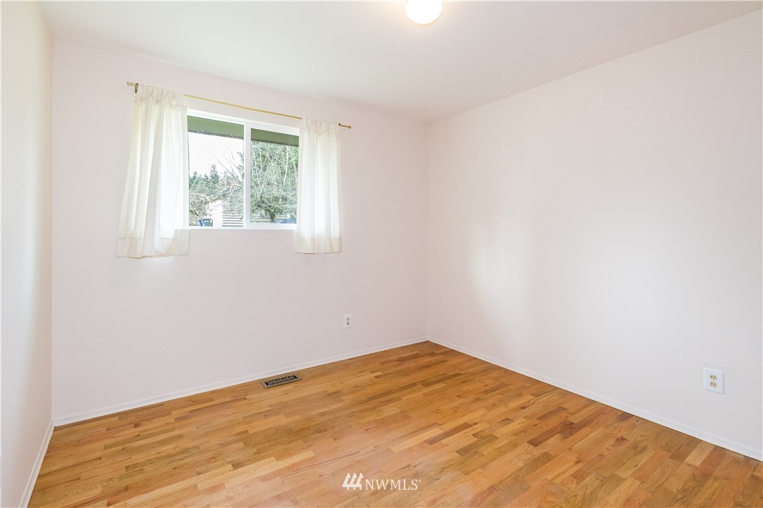 23303 1st Avenue West Bothell, WA 98021 - Photo 10 of 14
