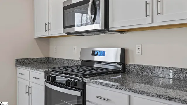 $265,900 | 215 Pristine Drive, Greenwood, SC 29646