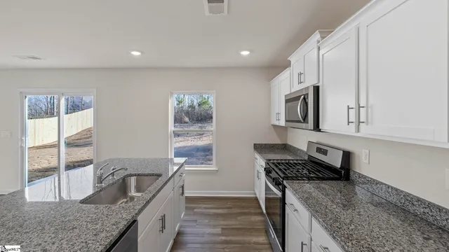 $265,900 | 215 Pristine Drive, Greenwood, SC 29646