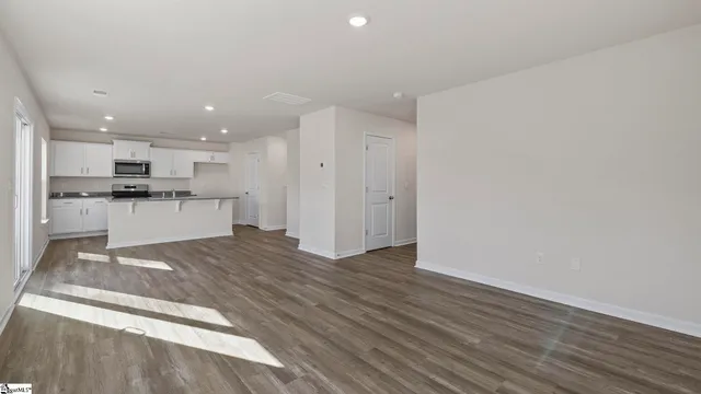 $265,900 | 215 Pristine Drive, Greenwood, SC 29646