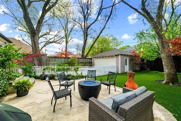 $4,200 | 5934 Monticello Avenue, Dallas, TX 75206