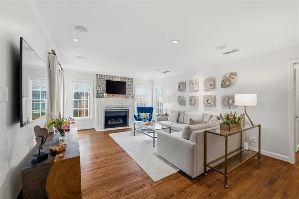 $4,200 | 5934 Monticello Avenue, Dallas, TX 75206
