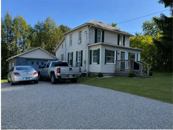 $179,900 | 185 Maple Avenue, Andover, OH 44003