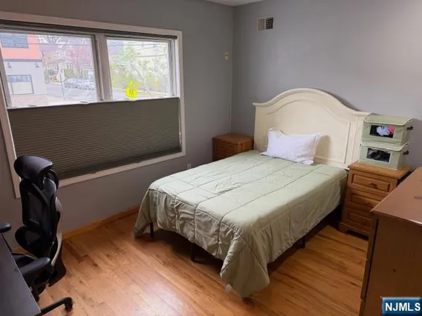 $3,850 | 312 Centre Avenue, Unit 1, Secaucus, NJ 07094