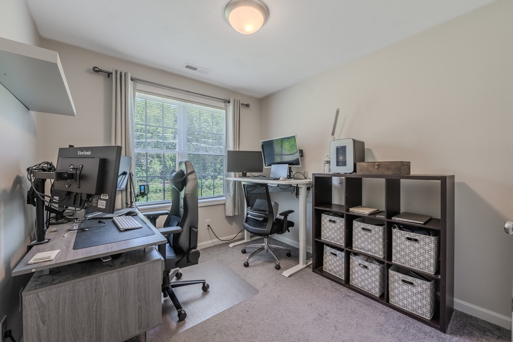 49 Riley Road, Unit 25 Tyngsborough, MA 01879 - Photo 15 of 21